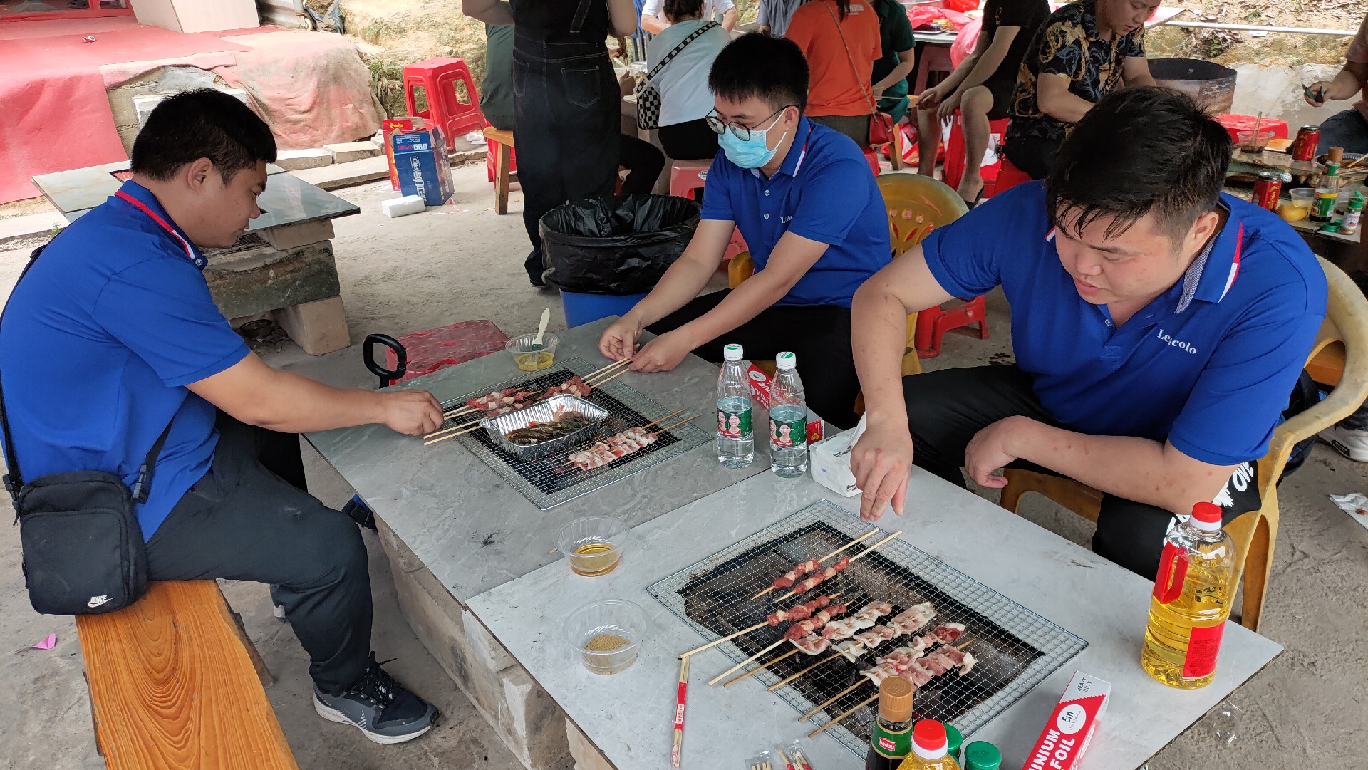 松湖騎行，穿樹飛花；農(nóng)家休閑，擁抱自然