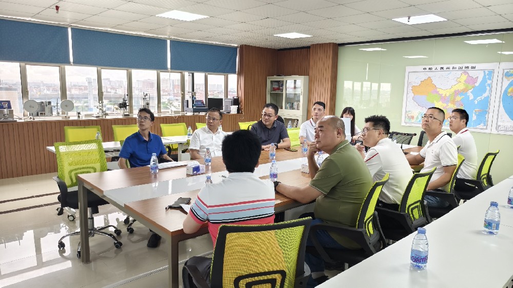 心系企業(yè)，情暖藍柯路——陳鎮(zhèn)長及鎮(zhèn)領(lǐng)導(dǎo)團隊親臨指導(dǎo)，共繪發(fā)展藍圖